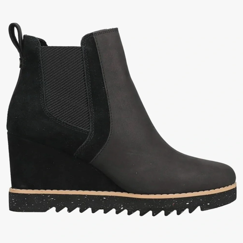 New TOMS Womens Maddie Black
Leather Wedge Boot Waterproof Sz 7.5 - Picture 1 of 10